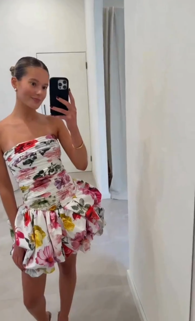 Pretty Strapless Satin Print Floral Pleated A Line Short Homecoming Dress Formal 20th Birthday Outfits D743