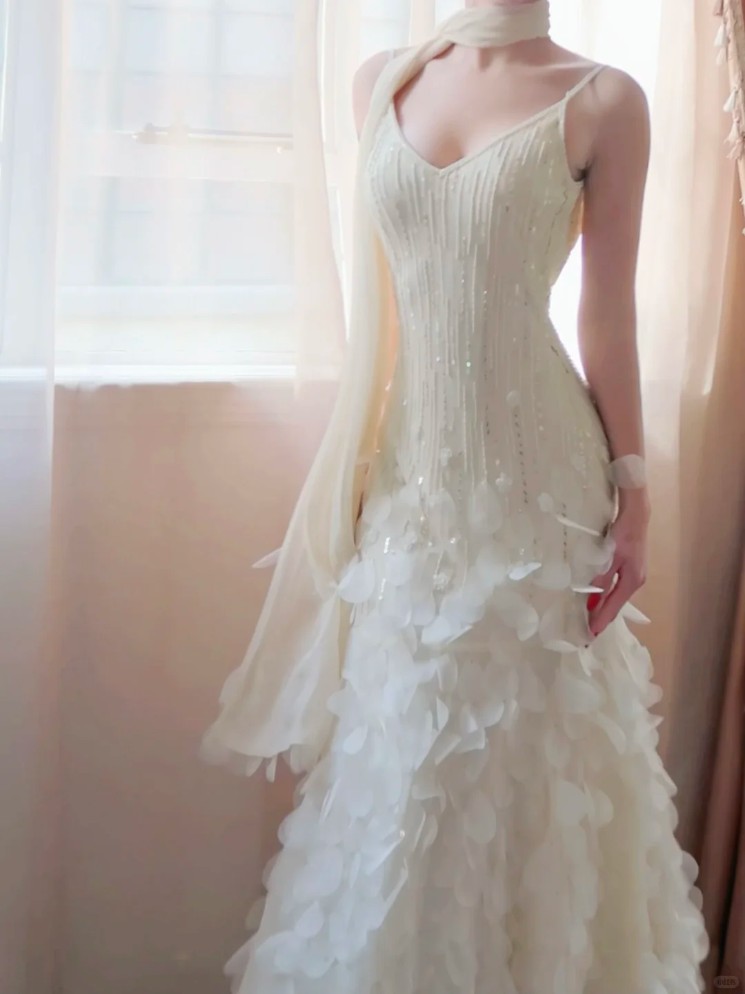 Classy Spaghetti Straps White Chiffon Beaded Petals Mermaid Long Party Dress Evening Dress D2884