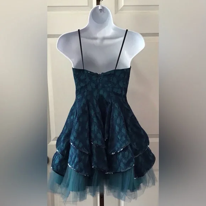 Vintage Spaghetti Straps Blue Satin Lace Layered A Line Short Graduation Homecoming Dress Cocktail Dress D722