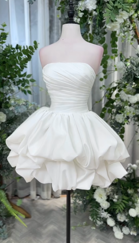 Elegant Strapless White Satin Pleated A Line Short Homecoming Dress Birthday Outfits D2833