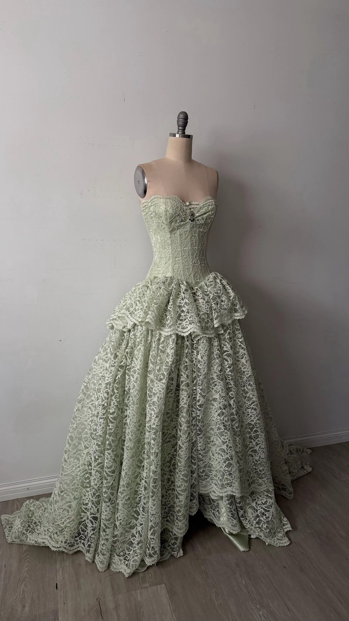 Elegant Light Green Strapless Lace Long Party Dress Evening Dress D4744