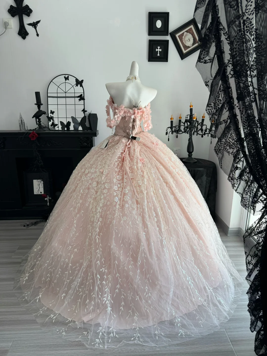 Cute Pink Off The Shoulder Tulle Sequin Floral Beaded Quinceanera Dress Sweet 15 16 Dress With Appliques D4718