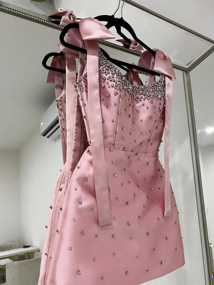 Cute Pink Square Neck Satin Beaded Short Birthday Outfits Strapless Homecoming Dress With Bow S399