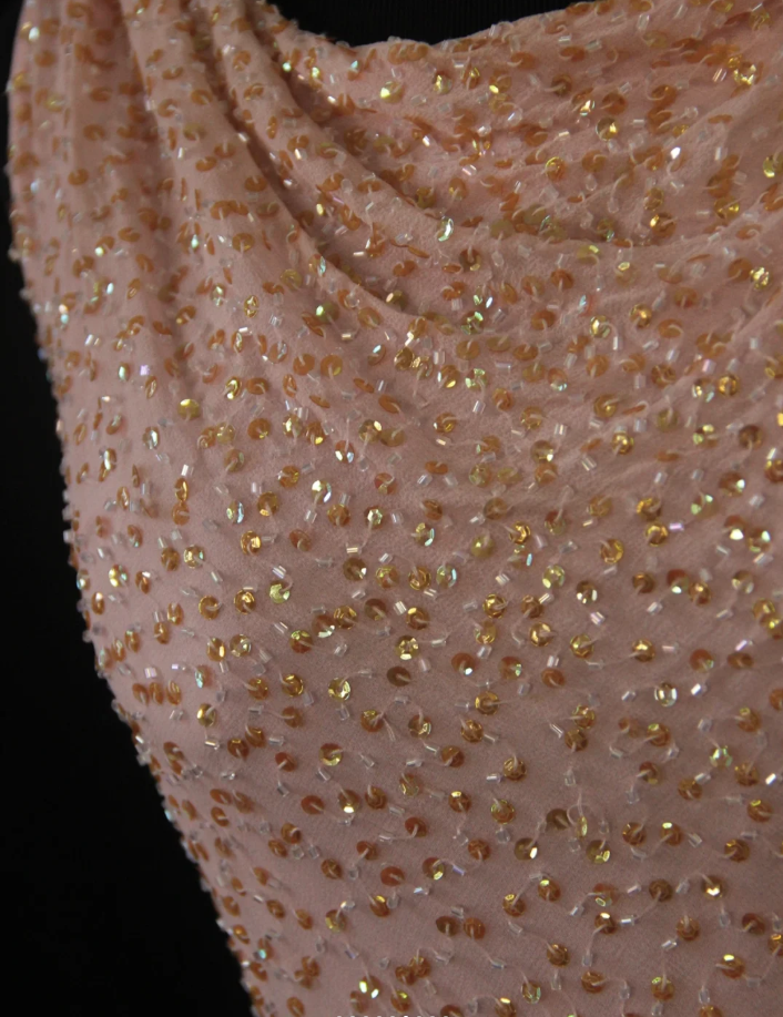 Glamorous Sleeveless Ombre Pink Satin Beaded Mermaid Long Evening Gown Birthday Outfits D2283