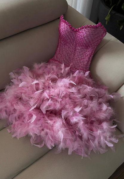 Gorgeous Sweetheart Strapless Sequin Feathers Yellow Cocktail Dress A-Line Short Party Dress S518