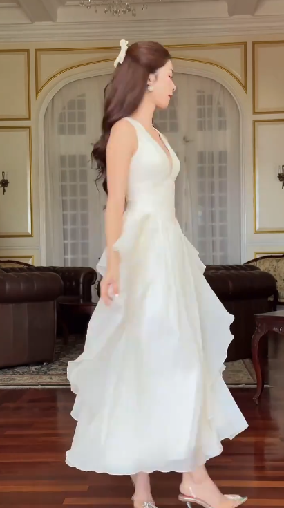 Charming V Neck Chiffon Ruffle White Long party Gown Formal Evening Dress D810