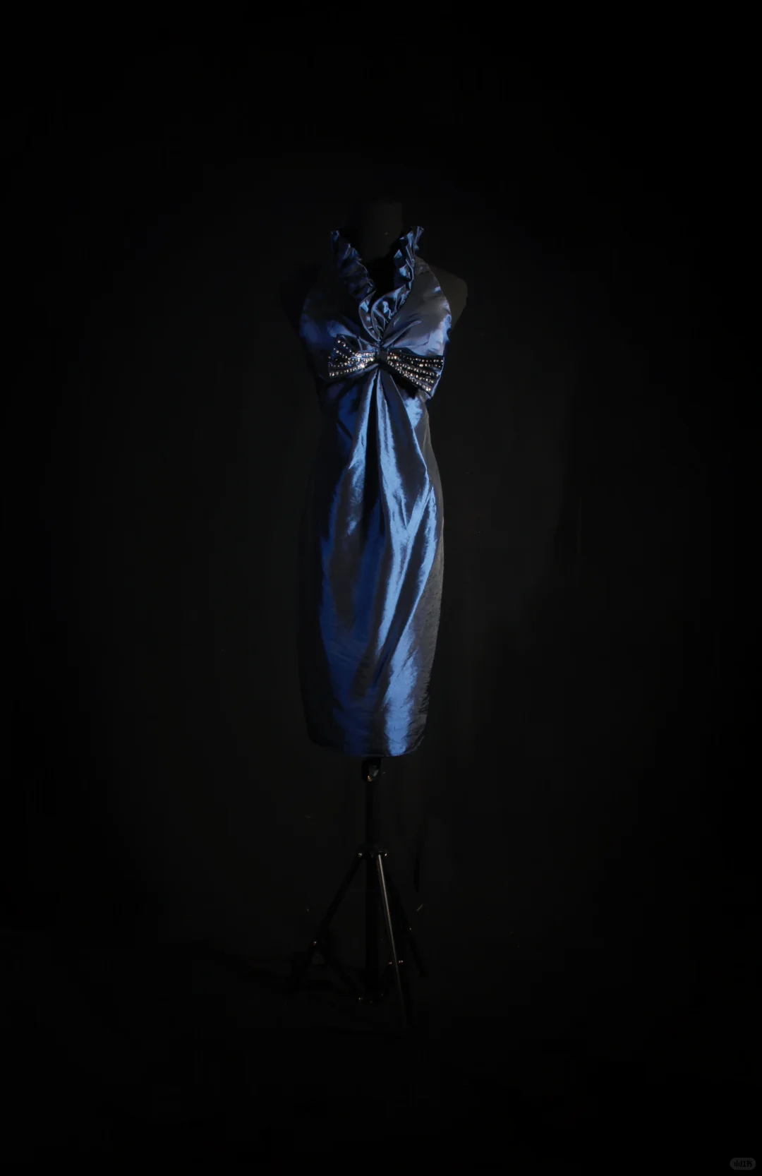Sexy Navy Blue Satin Beaded Sheath Short Graduation Homecoming Dress,Halter Mini Birthday Dress D3297