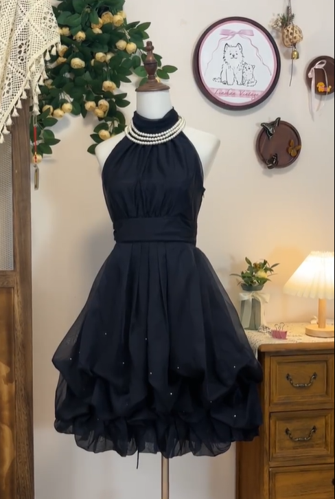 Pretty Halter Sleeveless Tulle Sequin Mini Prom Dress Black  Homecoming Dress S454