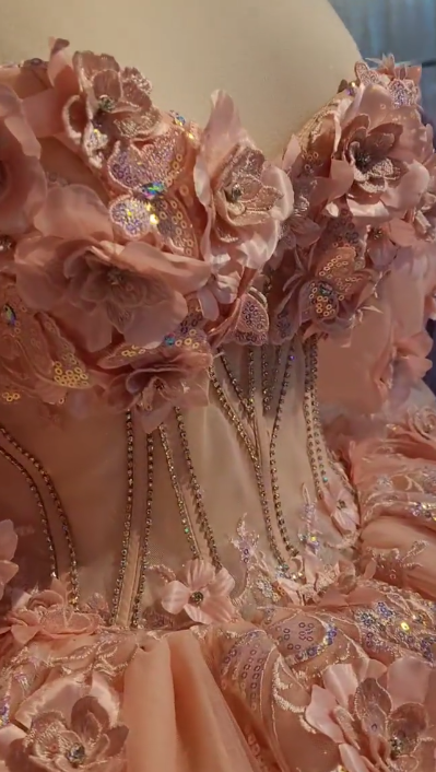 Charming Pink Off The Shoulder Tulle Sequin Appliques Princess Quinceanera Dress Sweet 17 Dress D1633