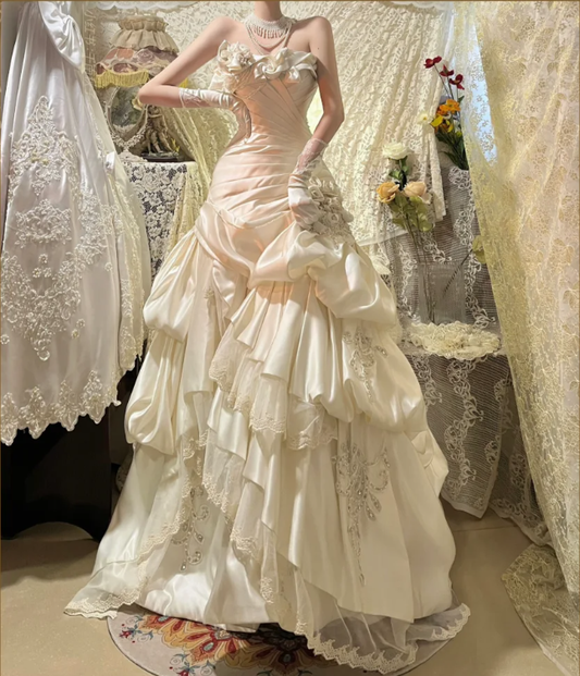 Vintage Strapless Ivory Satin Pleated Lace Appliques Mermaid Long Wedding Dress Formal Bridal Gown D2031