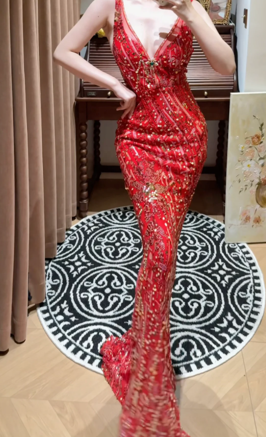 Charming Red V Neck Sequin Beaded Mermaid Long Party Dress Evening Dress D2046