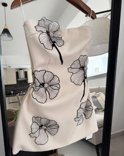 Pretty Strapless White Satin Lace Flowers Short Prom Dress Formal Birthday Outfits Homecoming Dress D337