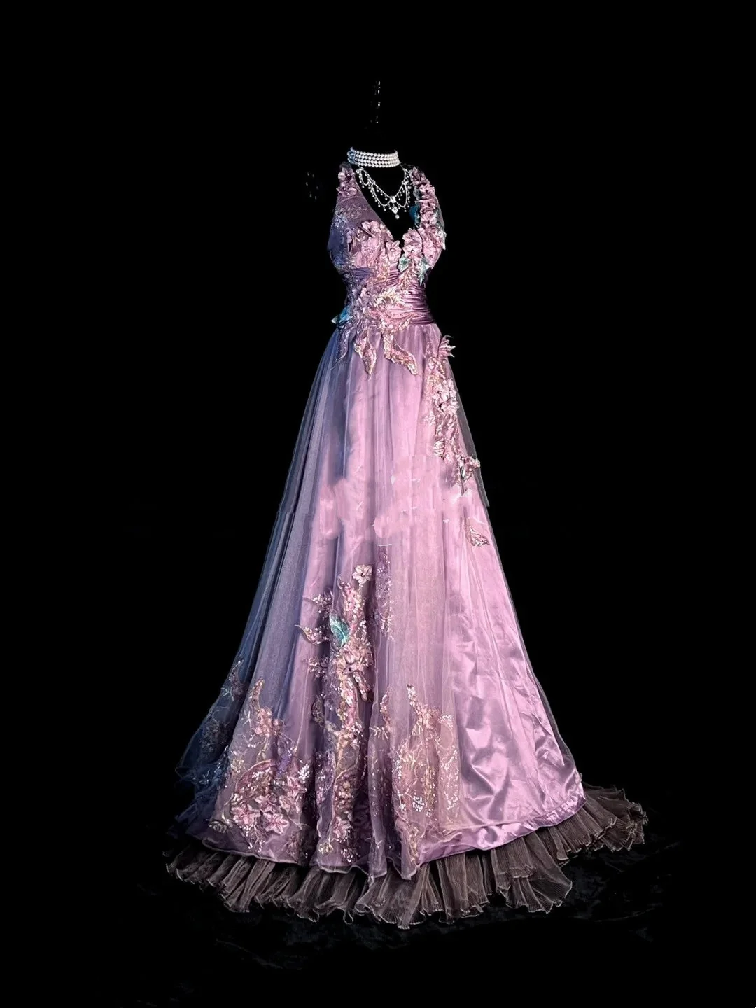 Pretty V Neck Halter 90s Lilac With Beaded Appliques Long Prom Dresses Evening Dress D4430
