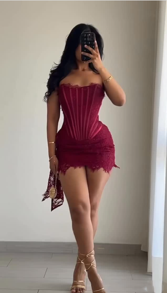 Sexy Burgundy Strapless Lace Sheath Short Cocktail Dress Homecoming Dress D002