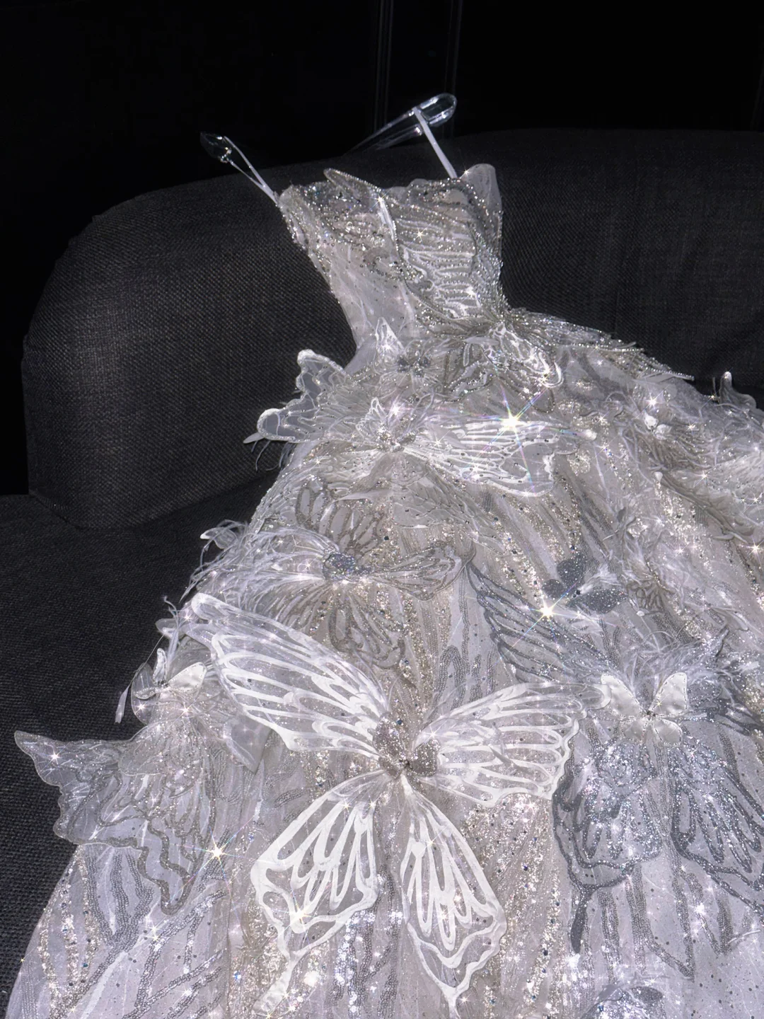 Glitter Strapless Tulle Sequin Beaded 3D Butterfly Long Wedding Dress Bridal Dress D3082