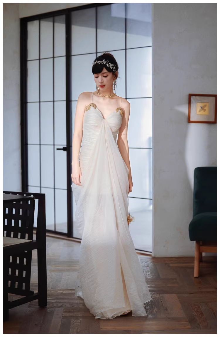 Charming Spaghetti Straps Light Apricot Chiffon Pleated Mermaid Long Evening Dress 18th Birthday Outfits D2451