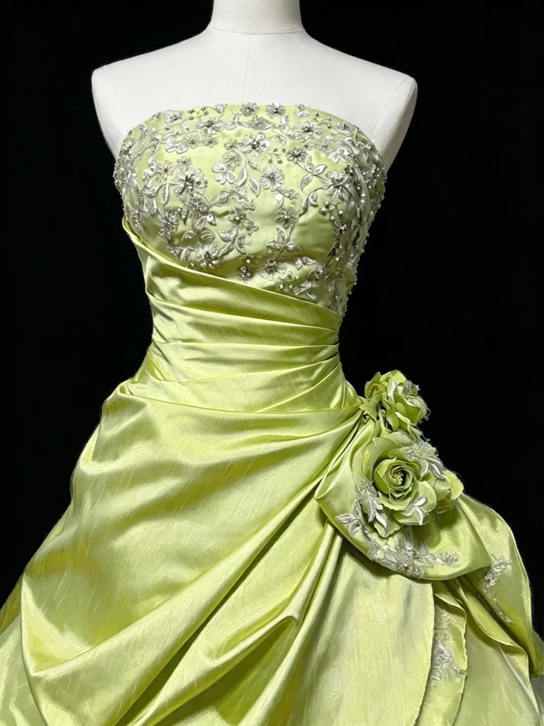 Retro Ball Gown Green Satin Tulle Beaded Quinceanera Dress D5278