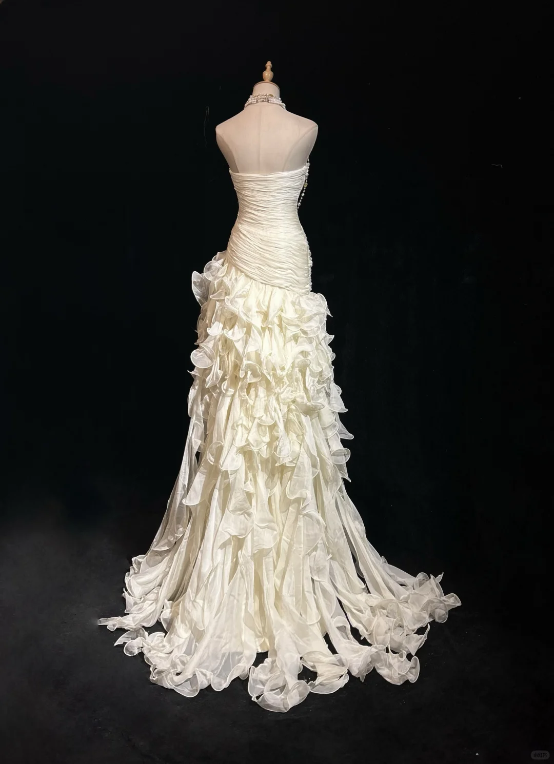 Elegant Strapless Off White Chiffon Pleated Ruffles Mermaid Evening Dress Long Prom Dress D3122