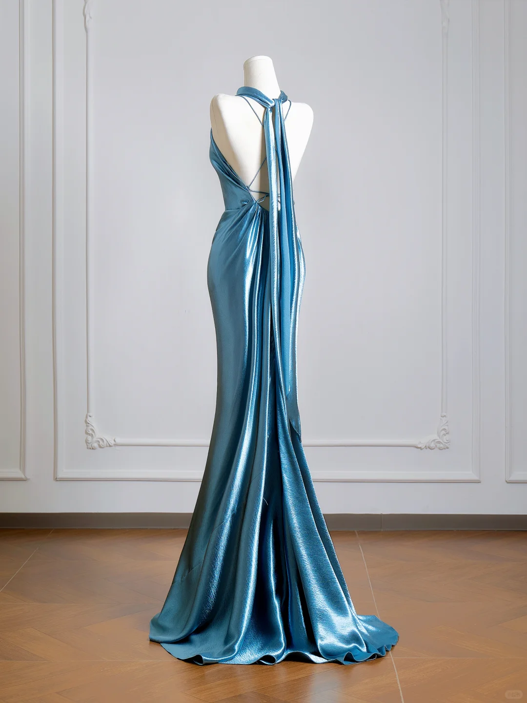 Sexy Halter Sleeveless Satin Mermaid Long Wedding Guest Dress Blue Evening Dress D2502