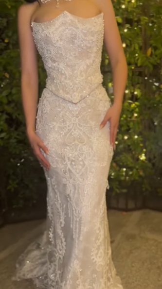 Gorgeous Strapless White Tulle Lace Beaded Mermaid Long Wedding Dress D1063