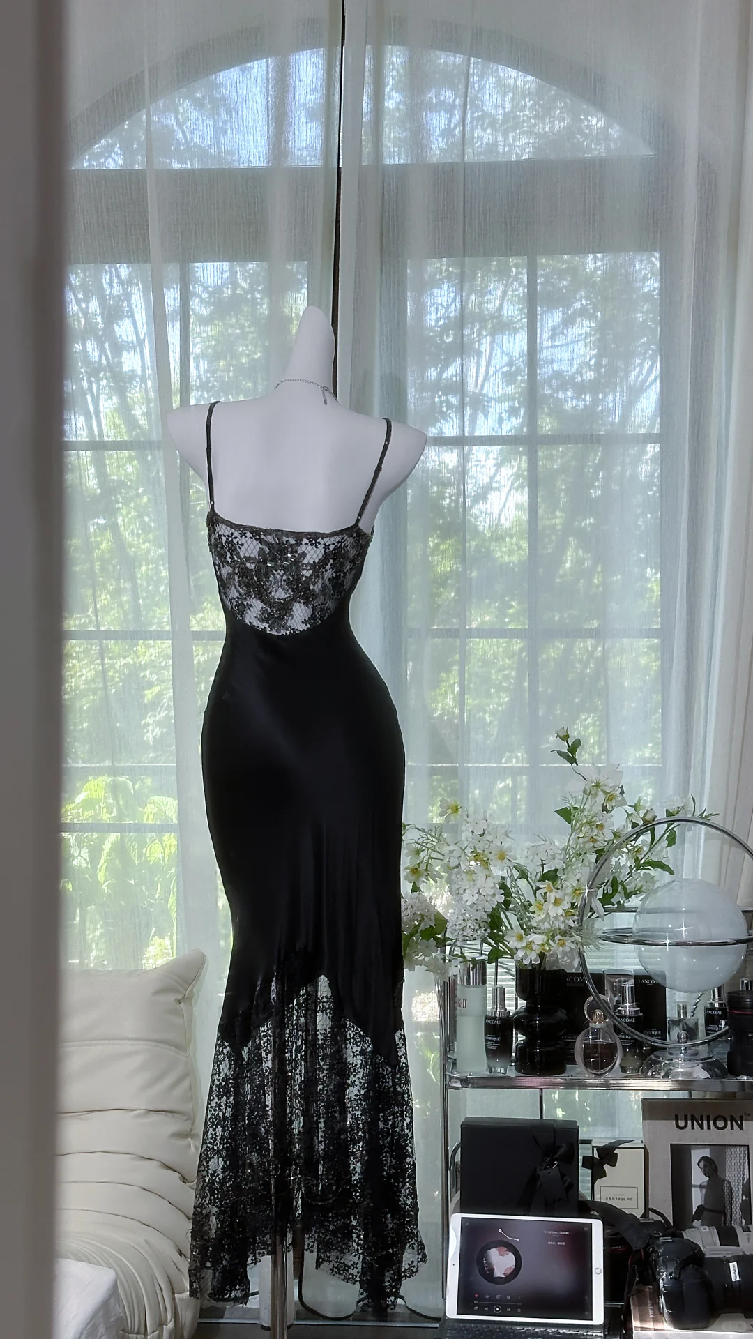 Sexy Black Spaghetti Straps Satin Beaded Lace Mermaid Long Prom Dress Party Dress D1175