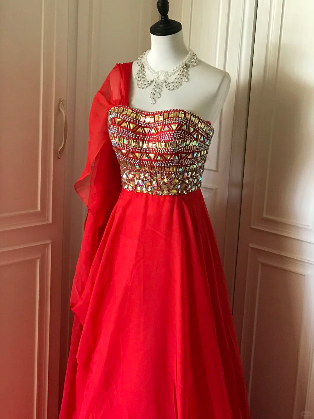 Gorgeous Red Chiffon Beaded Mermaid Long Party Dress Evening Dress D3102