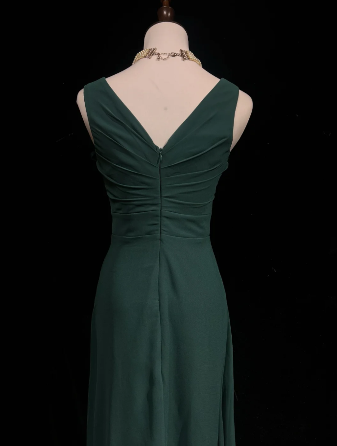 Vintage V Neck Dark Green Chiffon Long Wedding Guest Dress Formal Evening Dress Prom Gowns D2059