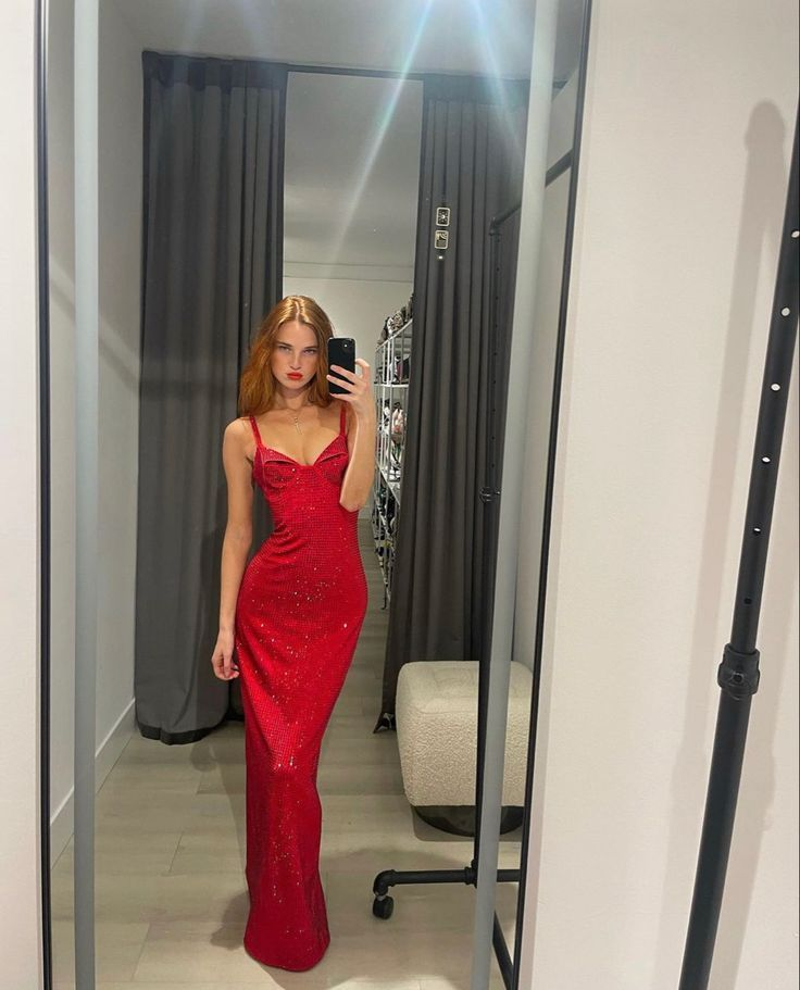 Charming Spaghetti Straps V Neck Red Satin Beaded Mermaid Evening Dress Long Party Dress D947