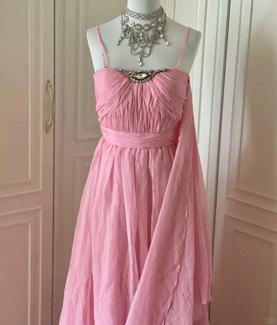 Pretty Spaghetti Straps Pink Chiffon Pleated Beaded Mermaid Long Evening Dress Prom Dress D3099