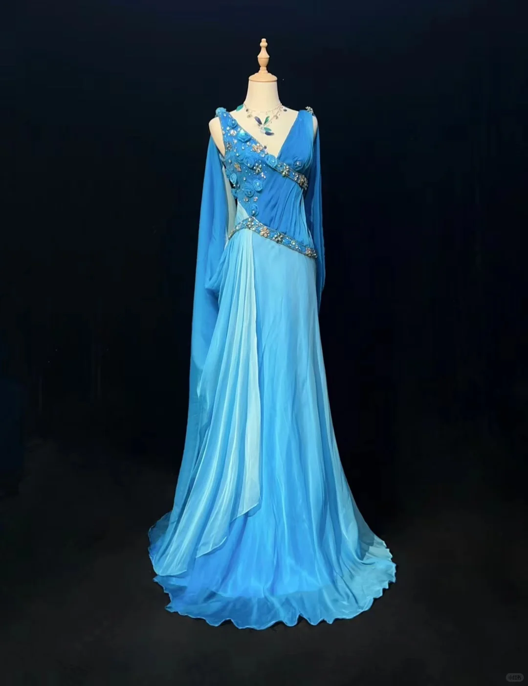 Elegant V Neck Ombre Blue Chiffon Beaded Mermaid Long Party Dress Evening Dress D2847