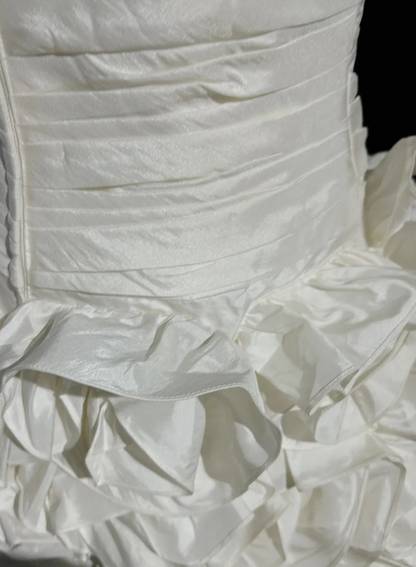 Elegant Off White Strapless Satin Pleated A Line Short 19th Birthday Outfits,Formal Graduation Homecoming Dress D3363