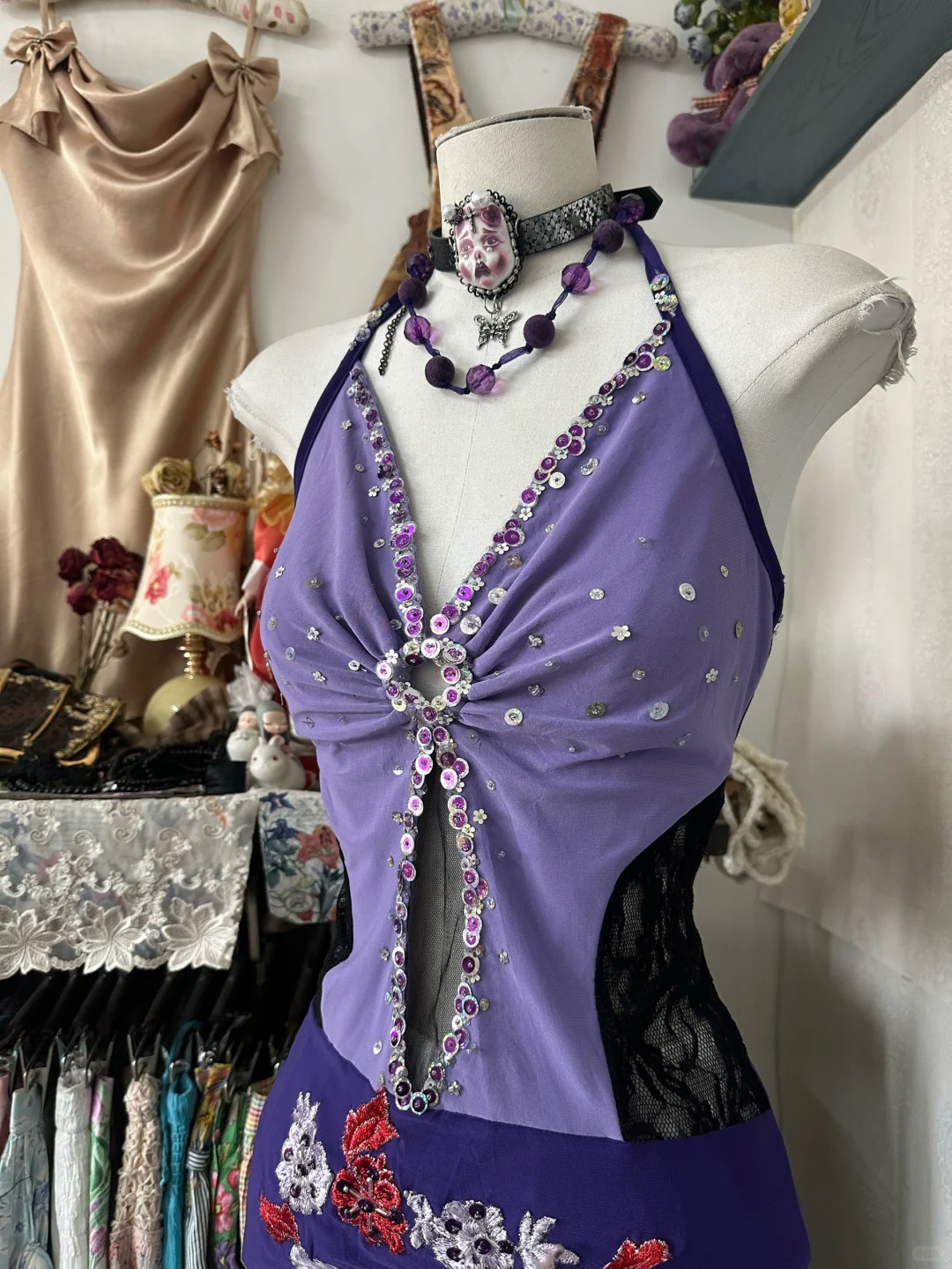 Vintage Purple Halter Beaded Sheath Short Cocktail Dress Homecoming Dress Backless Birthday Outfits S506