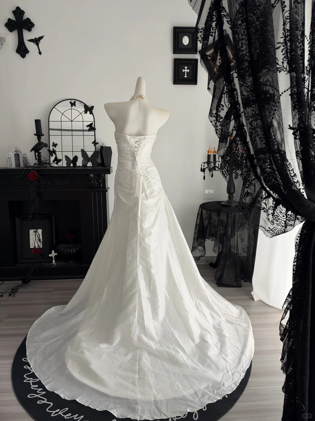 Classy Strapless White Satin Pleated Beaded Mermaid Long Party Dress Prom Dress D4702