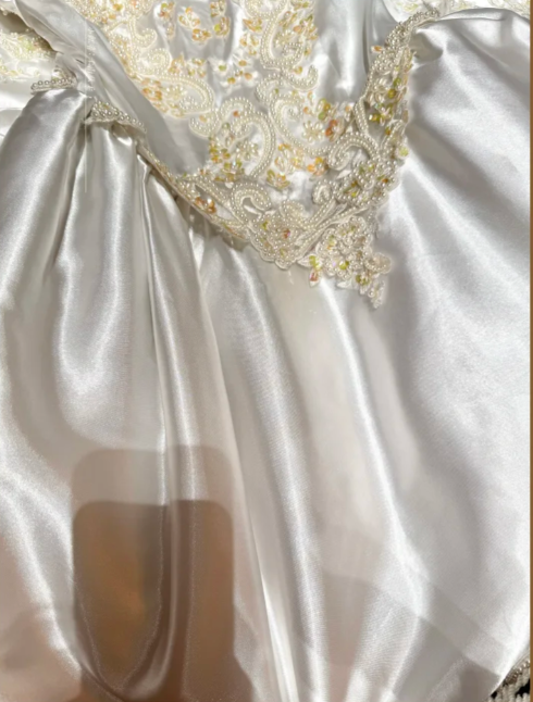 Charming White Off The Shoulder Satin Beaded Appliques Ball Gown Long Wedding Dress Bridal Dress D2035