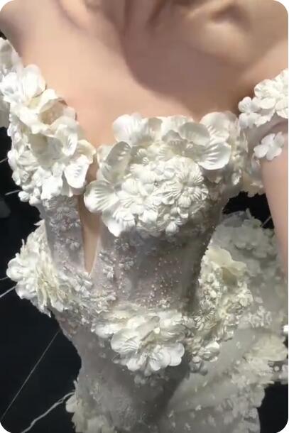 Charming Off The Shoulder White Tulle Appliques Mermaid Long Wedding Dress Bridal Dress D4585