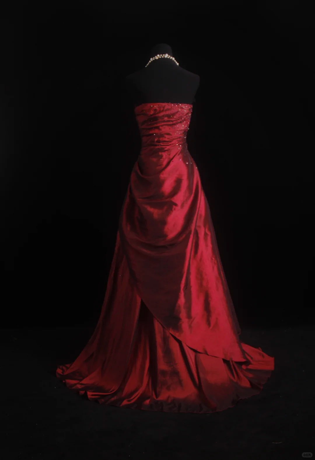 Retro Burgundy Strapless Satin Pleated Beaded Long Prom Dress Evening Gown D2856
