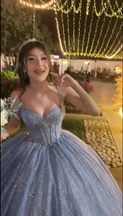 Glitter Spaghetti Straps Blue Tulle Sequin Beaded Ball Gown Formal Birthday Quinceanera Dress D1048