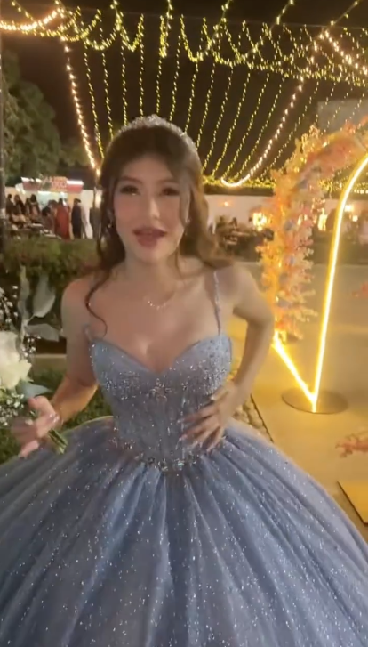 Glitter Spaghetti Straps Blue Tulle Sequin Beaded Ball Gown Formal Birthday Quinceanera Dress D1048