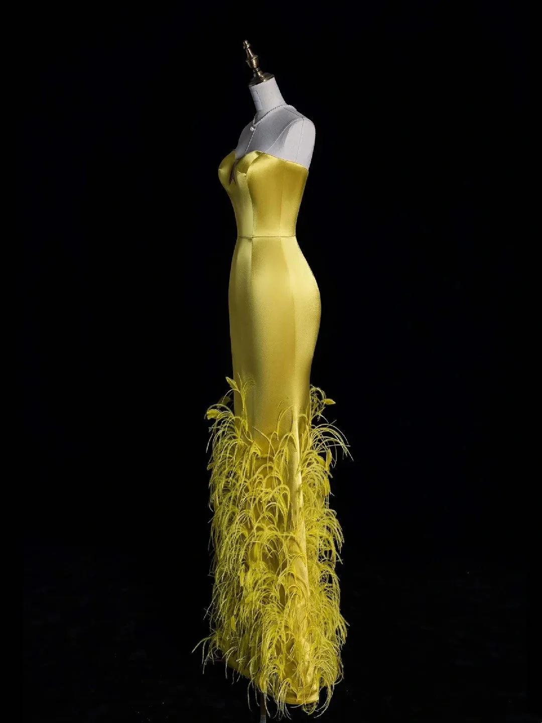 Unique Sweetheart Neck Satin Long Party Dress Yellow Mermaid Long Evening Dress With Feathers D4854