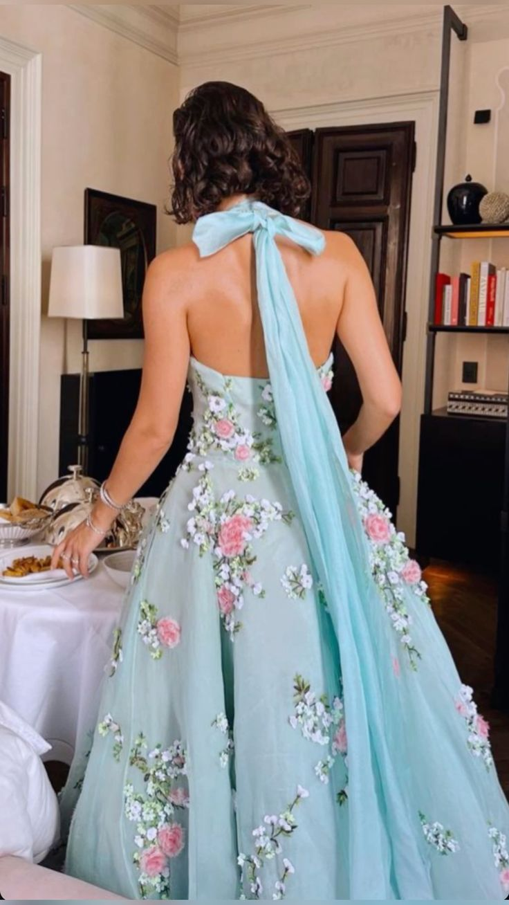 Princess Halter Cascading Ruffles Tulle Appliques Green Long Evening Dress Birthday Party Gown D4750