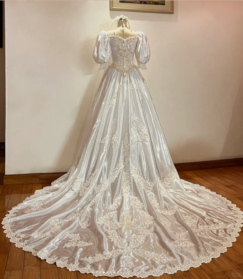 Charming Off The Shoulder White Satin Beaded Long Wedding Dress Bridal Gowns With Gloves D2032