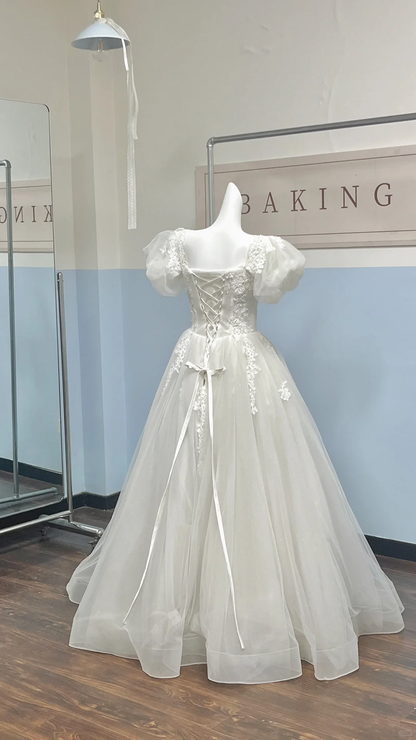 Pretty White Tulle Appliques Long Wedding Dress Formal Bridal Dress D3071