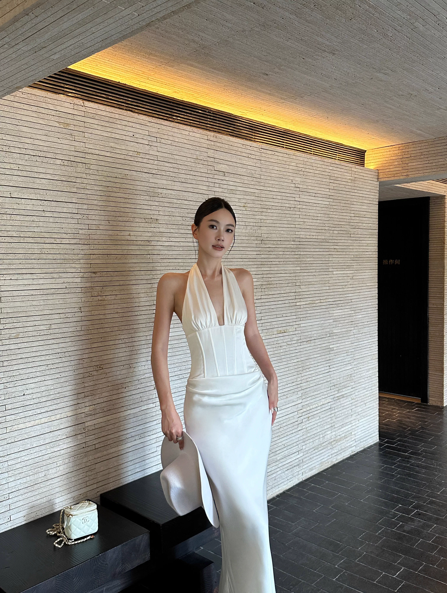 Classy White Halter Satin Mermaid Long Evening Dress Birthday Prom Dress Party Gown D2088