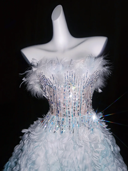 Gorgeous Strapless Tulle Beaded Ombre Feathers Wedding Dress Long Bridal Dress D3076