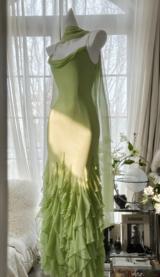Beautiful Green Spaghetti Straps Chiffon Ruffles Mermaid Long Party Dress Birthday Prom Dresses D1791