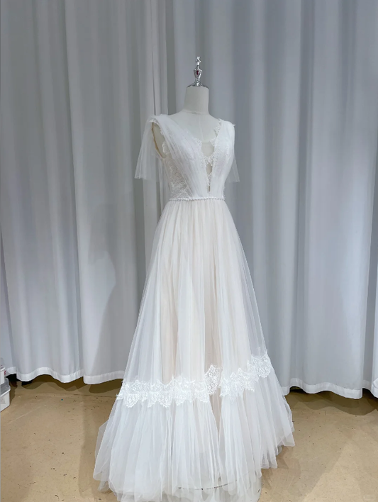 Pretty White V Neck Tulle Lace Long Wedding Dress Formal Bridal Dress D2466