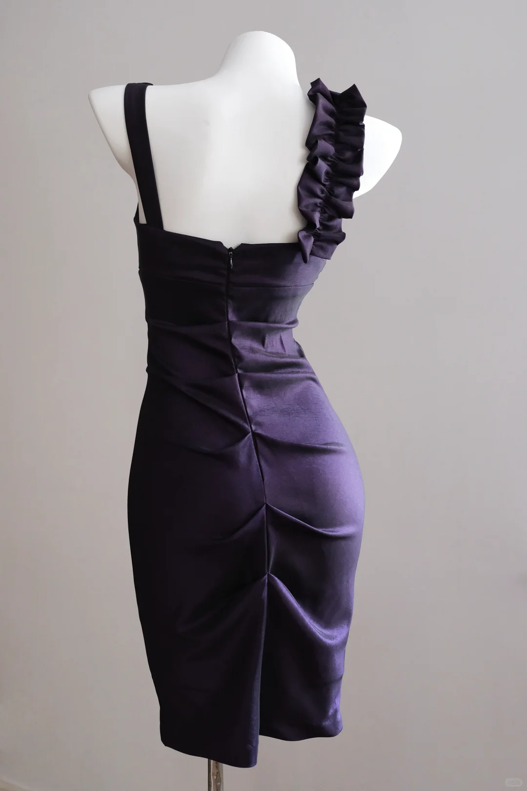 Elegant Sleeveless Satin Sheath Over-the-knee Party Dress Purple Birthday Dress D2722