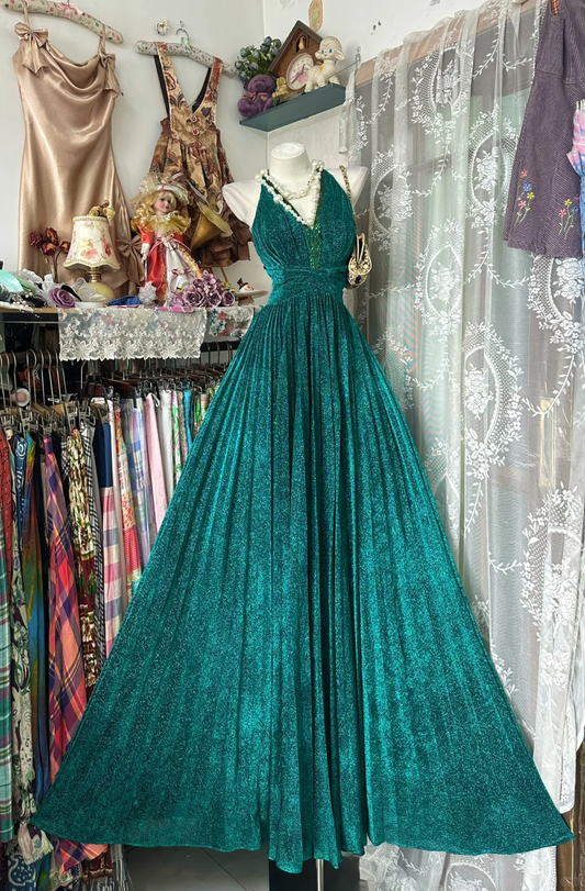 Vintage Green Halter V Neck Satin Sequin Pleated Long Party Dress Prom Dress D3210