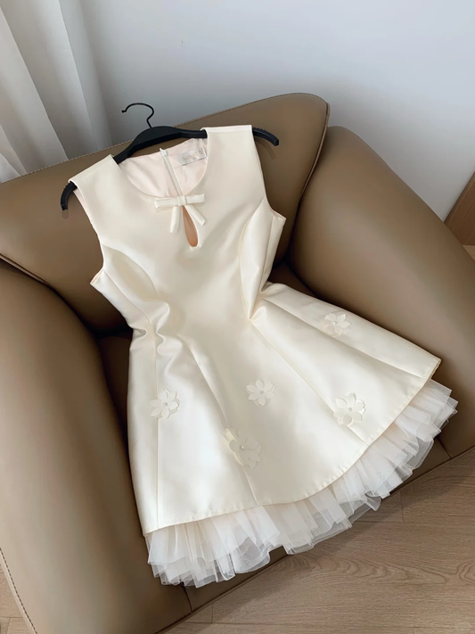 Cute Off White Satin Tulle Appliques A Line Short 16th Birthday Outfits Formal Graduation Homecoming Dress D2793
