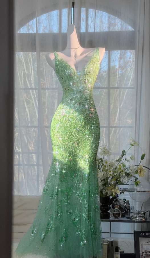 Sparkly Green V Neck Tulle Sequin Beaded Mermaid Long Evening Dress Party Gown D2378